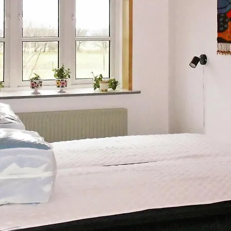 Дом отдыха Five-bedroom Holiday In